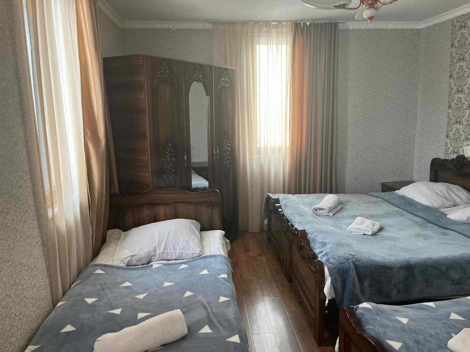 Sunny Hotel Mestia Buitenkant foto
